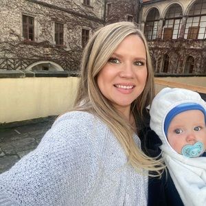 Meet your Posher, Casey